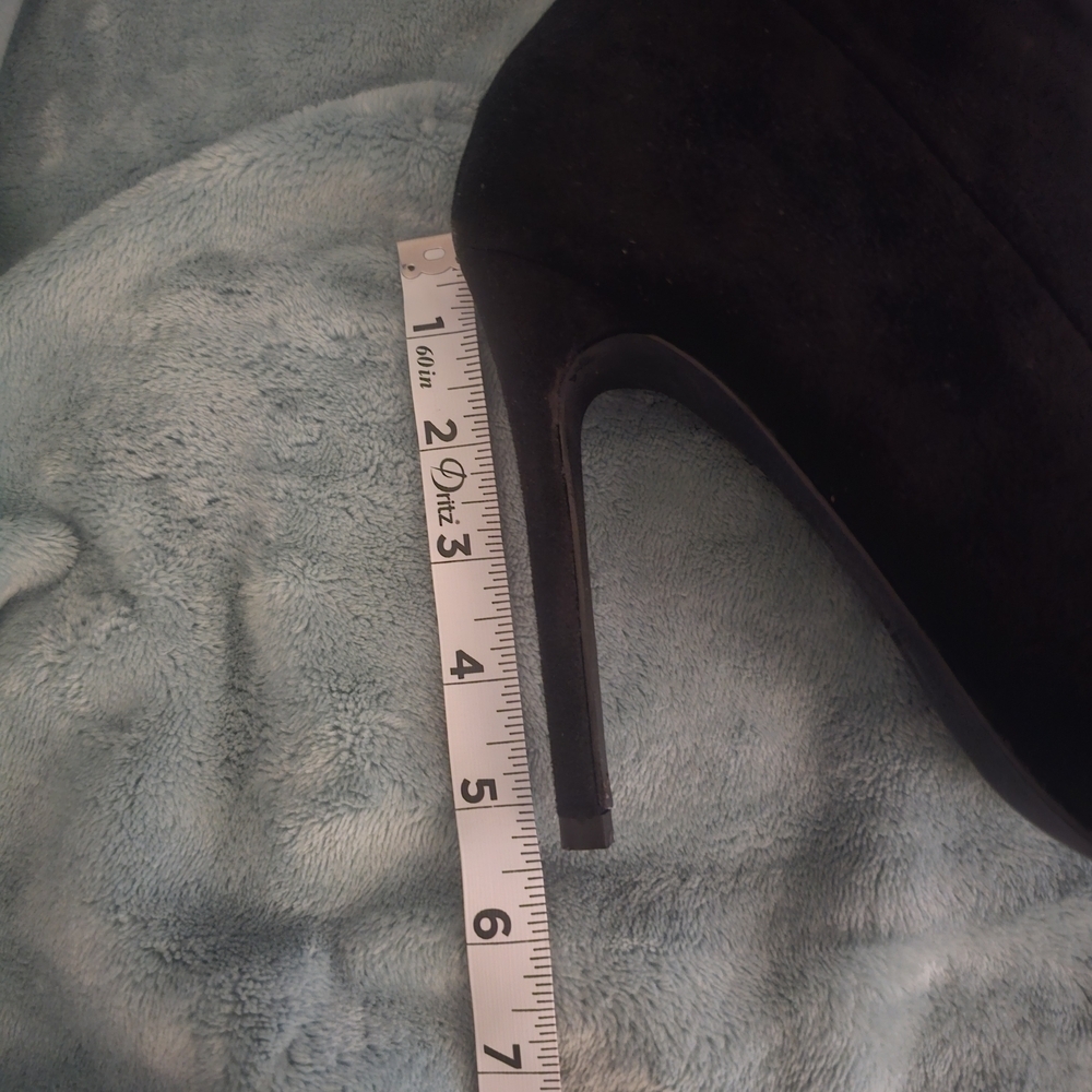 Liliana Sleek Black Over-the-Knee Boots - Picture 9 of 9